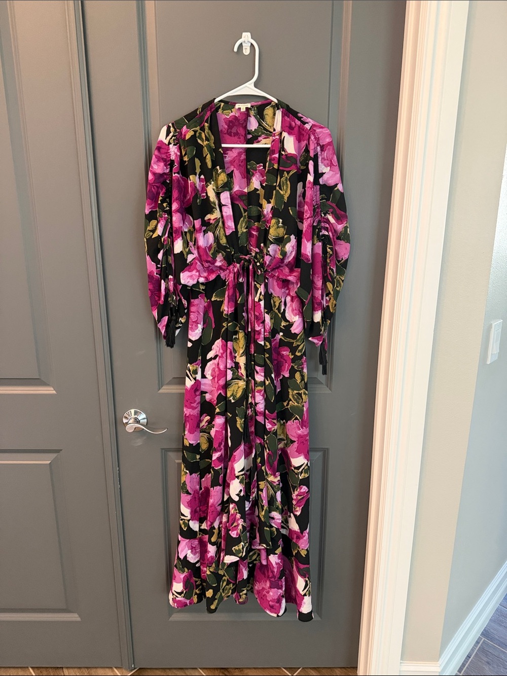 NWOT Vici long black & purple floral kimono/duster